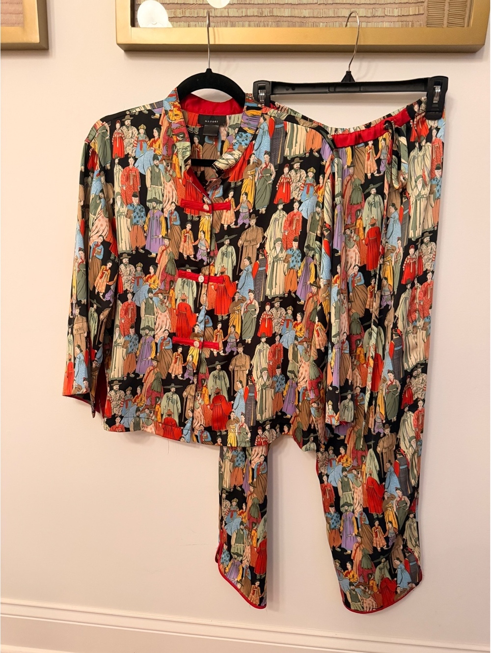Natori Women's Two-Piece Lounge Set with Vintage People Print